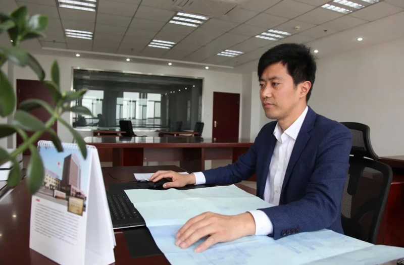 海安名匠丨江蘇鵬飛集團股份有限公司設計中心主任，高級工程師、高級技師李曉平